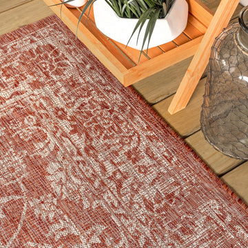 Tela Bohemian Textured Weave Floral Indoor/outdoor Runner Rug